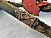 Load image into Gallery viewer, Luxury edition of Viking personalized axe &quot;King of Elf&quot;- Othila is the Rune which says about the need to leave outdated things and habits.
